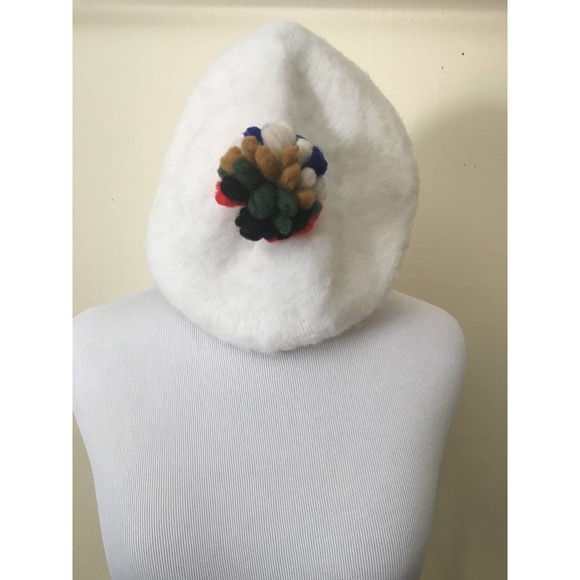 Vintage Beret White Felt With Pom Pom hat Ooh La La! - Picture 12 of 12